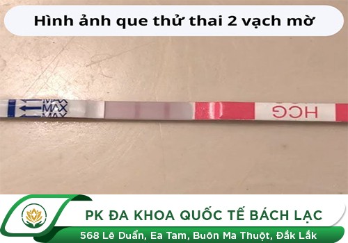 Que thử thai 2 vạch mờ
